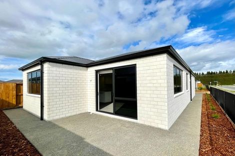 Photo of property in 1 Magnolia Lane, Katikati, 3178