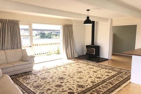 Photo of property in 119 Wairau Road, Oakura, 4314