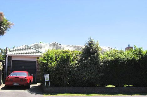 Photo of property in 9 Hampton Place, Burnside, Christchurch, 8053