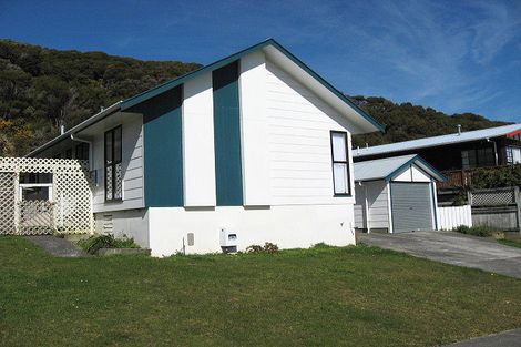 Photo of property in 54 Antrim Crescent, Wainuiomata, Lower Hutt, 5014