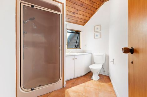 Photo of property in 1/5 Gulf Crest, Bucklands Beach, Auckland, 2012