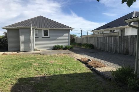 Photo of property in 113 Bowhill Road, New Brighton, Christchurch, 8083