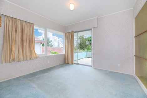 Photo of property in 4 Kerrymaria Place, Hillcrest, Auckland, 0627