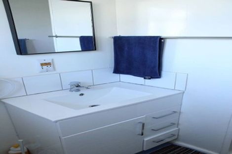 Photo of property in Capel Courts, 1/141a Clarence Street, Riccarton, Christchurch, 8011