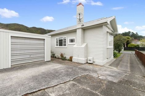 Photo of property in 31 Burnside Street, Waterloo, Lower Hutt, 5011