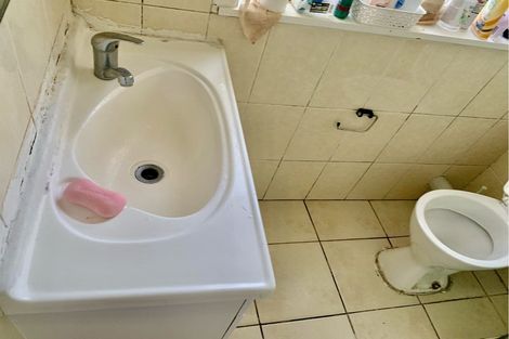 Photo of property in 1/16 Kenderdine Road, Papatoetoe, Auckland, 2025