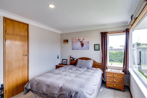 Photo of property in 1404 Warwick Place, Mayfair, Hastings, 4122