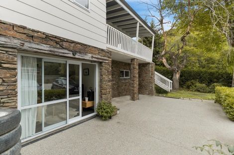 Photo of property in 33 Berkshire Street, Arrowtown, 9302