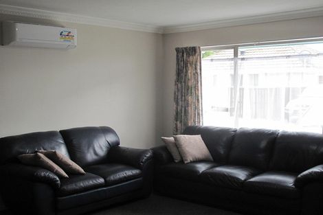 Photo of property in 2/372 Hereford Street, Linwood, Christchurch, 8011