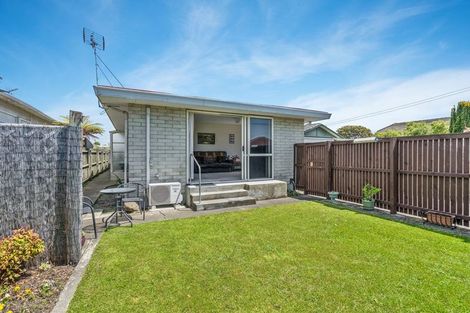 Photo of property in 1/66 Estuary Road, New Brighton, Christchurch, 8061