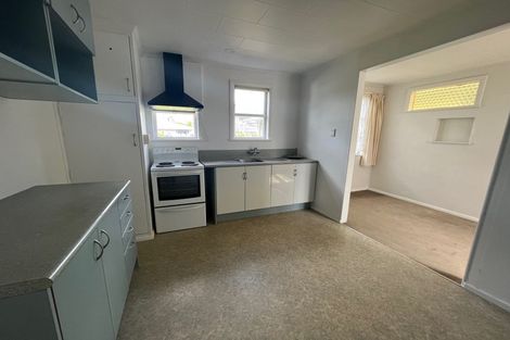 Photo of property in 6 Churton Crescent, Taita, Lower Hutt, 5011