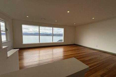 Photo of property in 71 Seatoun Heights Road, Seatoun, Wellington, 6022