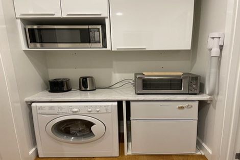 Photo of property in 83 Seatoun Heights Road, Seatoun, Wellington, 6022