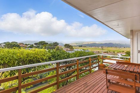 Photo of property in 57a Golf Road, Paraparaumu Beach, Paraparaumu, 5032