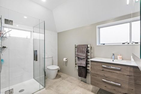 Photo of property in 2/41 Colwill Road, Massey, Auckland, 0614