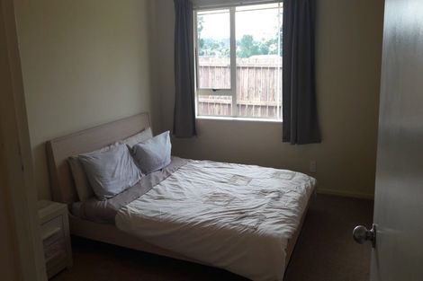 Photo of property in 6 Cretian Crescent, Henderson, Auckland, 0612