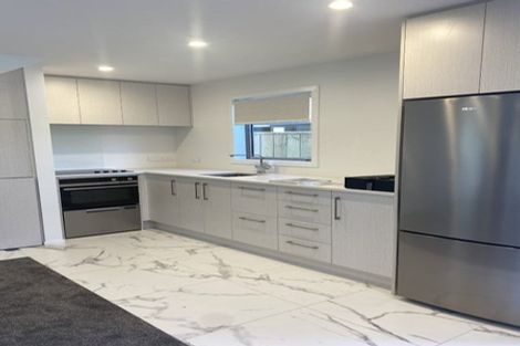 Photo of property in 2 Collingwood Street, Waterloo, Lower Hutt, 5011