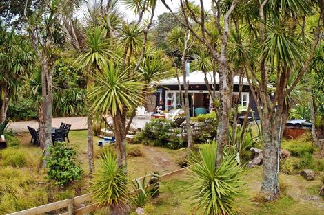 Photo of property in 54 Beach Valley Road, Piha, New Lynn, 0772