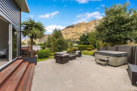Photo of property in 4 Thomas Lane, Arthurs Point, Queenstown, 9371