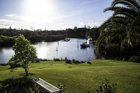 Photo of property in 24 James Kemp Place, Kerikeri, 0230