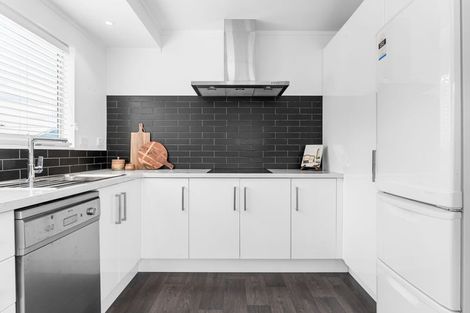 Photo of property in 8b Huia Avenue, Forest Lake, Hamilton, 3200