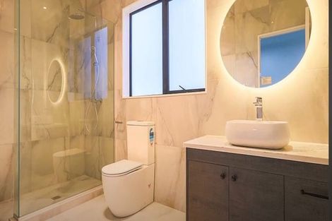 Photo of property in 3 Rossbeg Lane, Flat Bush, Auckland, 2019