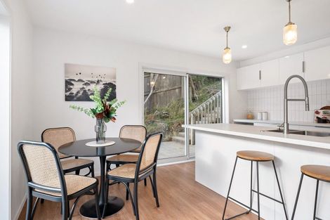 Photo of property in 11a Himalaya Crescent, Khandallah, Wellington, 6035