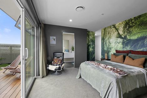 Photo of property in 5 Greenpath Lane, Hurworth, New Plymouth, 4310