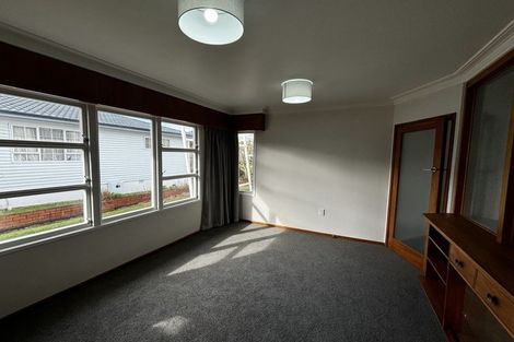 Photo of property in 92 Brois Street, Frankleigh Park, New Plymouth, 4310