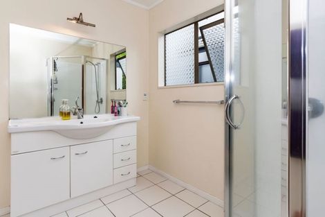 Photo of property in 100 Dickson Road, Papamoa Beach, Papamoa, 3118