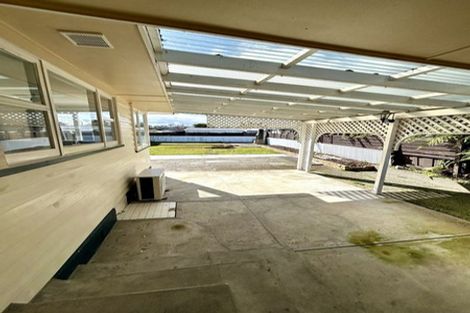 Photo of property in 1 Highfield Place, Levin, 5510