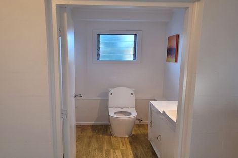 Photo of property in 34 Titoki Street, Te Atatu Peninsula, Auckland, 0610