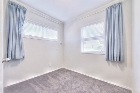 Photo of property in 19 Scott Road, Stanmore Bay, Whangaparaoa, 0932