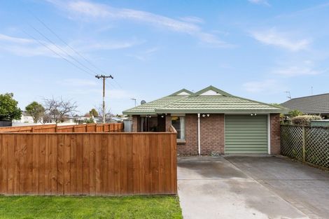 Photo of property in 2/42 Middle Road, Havelock North, 4130
