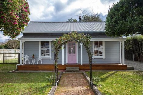 Photo of property in 234 Main Street, Greytown, 5712