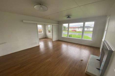 Photo of property in 24 Caravelle Close, Mangere, Auckland, 2022