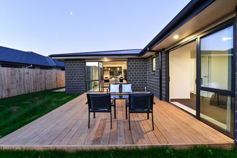 Photo of property in 11 Kimbolton Street, Rototuna North, Hamilton, 3210