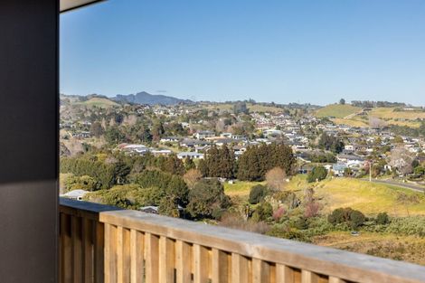 Photo of property in 24 Eagleview Rise, Welcome Bay, Tauranga, 3175