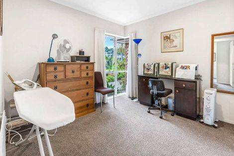 Photo of property in 8 Landvale Court, Browns Bay, Auckland, 0630