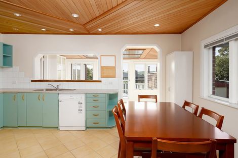 Photo of property in 27 Metcalfe Road, Ranui, Auckland, 0612