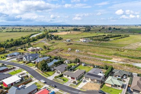 Photo of property in 15 Benner Drive, Ngatea, 3503