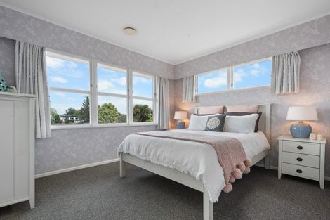 Photo of property in 180 Sandwich Road, St Andrews, Hamilton, 3200