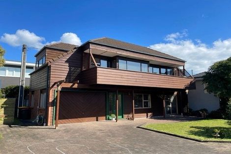 Photo of property in 2/13 Saltburn Road, Milford, Auckland, 0620