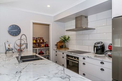 Photo of property in 5 Resolution Drive, Gulf Harbour, Whangaparaoa, 0930