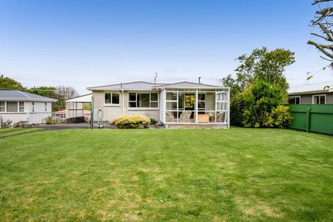 Photo of property in 6 Graham Street, Eltham, 4322