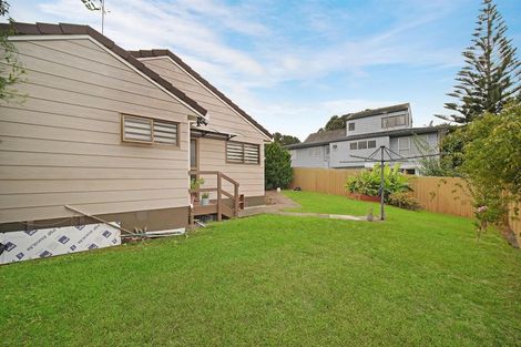 Photo of property in 1/8 Mcinnes Road, Weymouth, Auckland, 2103
