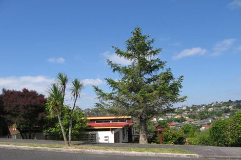 Photo of property in 15 Montclair Rise, Browns Bay, Auckland, 0630
