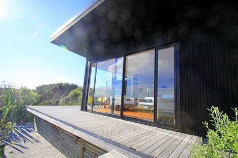 Photo of property in 3 Elizabeth Point Road, Kawau Island, 0920