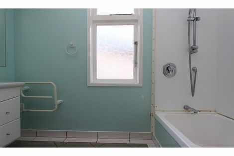 Photo of property in 9 Eltham Road, Blenheim, 7201