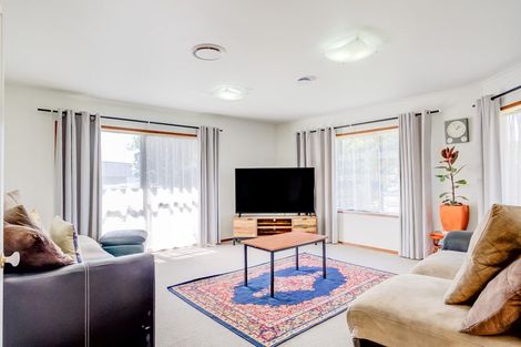 Photo of property in 1 Melfort Place, Nawton, Hamilton, 3200